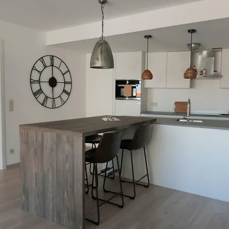 Aan Zee Apartment *